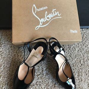 **AUTHENTIC** Christian Louboutin